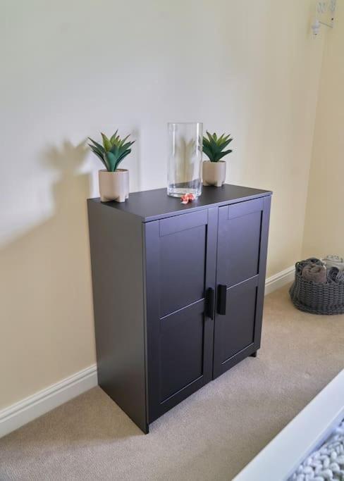 Stunning Luxury 2 Bed Apartment With En-Suite In Wokingham City Centre Bagian luar foto